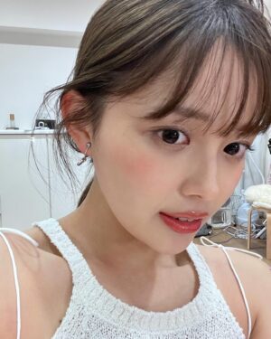 Hinami Mori Instagram - 🍑
bis5月号、発売中です！
今回も素敵きらきら可愛い世界🫶🏻☁️
是非お手に取ってくださいなん
@bis_web