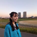 Hiroe Igeta Instagram - ロケ合間のオフショット☺️ 空が澄んでて気持ちよかった〜。