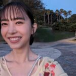 Hiroe Igeta Instagram - Google PixelのCMオフショット☺️ スペインの朝日待ちしてるときの。 消しゴムマジックを試してみました！ ぜひ見比べてみてください〜 #TeamPixel #Pixelで撮影 #PR