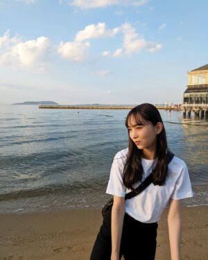 Hiroe Igeta Instagram - 福岡タワーの裏側！！

半袖で過ごせた季節がもう恋しいです。