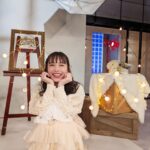 Hiroe Igeta Instagram - おしゃれクリップ 年内最後の放送です！！ ゲストは宮野真守さん。 ぜひご覧ください😊 スタジオはクリスマス仕様でした。 浮かれちゃってキャラでもない雰囲気で、 たくさん写真撮ってもらいました🎄🤍