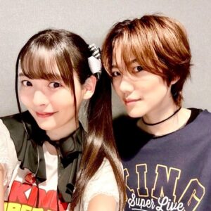 Hiroki Nanami Instagram - ☆
キングスーパーライブ2024 ライブ中のオーラが全員もの凄すぎて、舞台裏で声かけるのもドキドキだったけど、皆さんとの写真載せていきまーす！！
.
初めてのキンスパ、こんなあったかい人に溢れたアーティストの皆さん、尊敬と大好きの気持ちでいっぱいでした✨またお会いできるように、もっともっとがんばります🦁
.
#水樹奈々 さん　
#上坂すみれ ちゃん
#水瀬いのり ちゃん
#千葉翔也 さん
#内田雄馬 さん
#Angela #atsuko さん #katsu さん
#愛美 さん
#福原綾香 さん
#カノエラナ さん
#高橋洋子 さん
#キンスパ2024
#Kアリーナ
#七海ひろき