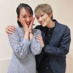 Hiroki Nanami Instagram - ︎⭐︎
バースデーイベント😊ファンのみんながケーキやプレゼントを持ってきてくれたりと、サプライズ盛りだくさん！！ブノワ・ニアンさんの豪華なチョコケーキとても美味しかった。
.
司会は、今回も最高の進行をしてくれた、早乙女わかばちゃん！さらにプレゼンターとして三浦香さんが来て下さいました✨全てが嬉しかったーーー！！
.
誕生日っていいなぁ。
.
#誕生日イベント
#早乙女わかば ちゃん
#ブノワニアン