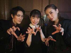 Hiroki Nanami Instagram - ☆
クリスマスディナーショー
「GREAT HUNTER」3都市6公演終わってしまいました。今年も最高に盛り上がったクリスマスDS！！
.
そこにいる全員を幸せにしてくれるあきら、可愛さと面白さを兼ね備えた、はることもあちゃん^_^演出・振付のスーパーくみさん。あきらのバースデー当日(茨城)は、粋な演出がたくさん散りばめられていました。
そして、めちゃくちゃかっこいいバンドメンバー！！
.
みなさん楽しんで頂けましたか？
そして、ハントされましたか？✨
冬の夜空に輝くオリオン座を見たら、このDSのこと思い出して下さいね。
本当にありがとうございました！！
思い出写真たくさん載せます📷
.
#瀬戸かずや 
#音波みのり
#愛白もあ
#芽吹幸奈 演出・振付
#渡辺裕太 Guitar/Band Master
#佐々木侑太 Guitar
#西村奈央 #堀倉彰 Keyboards
#櫻井陸来 #宮本將行 Bass
#坂本暁良 #北村望 Drums
#吉澤達彦 Trumpet
#近藤淳也 Saxophone/Flute
(敬称略)
#GREAT HUNTER
#クリスマスディナーショー
#七海ひろき