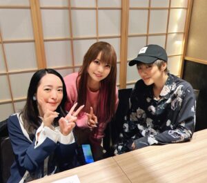 Hiroki Nanami Instagram - ☆
少し前なんだけど、中川翔子ちゃん、潘めぐみちゃんの3人で美味しいものを食べる会を開催したよー。
ご飯食べ終わってなんと最後に、翔子ちゃんからは、オシャレなハンコ、めぐみちゃんからは、素敵な香りの香水とハンドクリーム貰って、お洒落過ぎるしびっくりだし嬉しかったー。アニメの話たくさんできた^ ^
.
#中川翔子 ちゃん
#潘めぐみ ちゃん
#七海ひろき