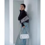 Hirona Yamazaki Instagram – @classy_mag_insta × @balenciaga 
#12月号 #本日発売
