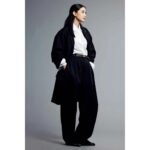 Hirona Yamazaki Instagram – .
@classy_mag_insta 
@therow 
@jilsander 
@maxmara 
photo: @akaomasanori 
hair& make up: @mifune2014 
styling: @ayamiyoshi