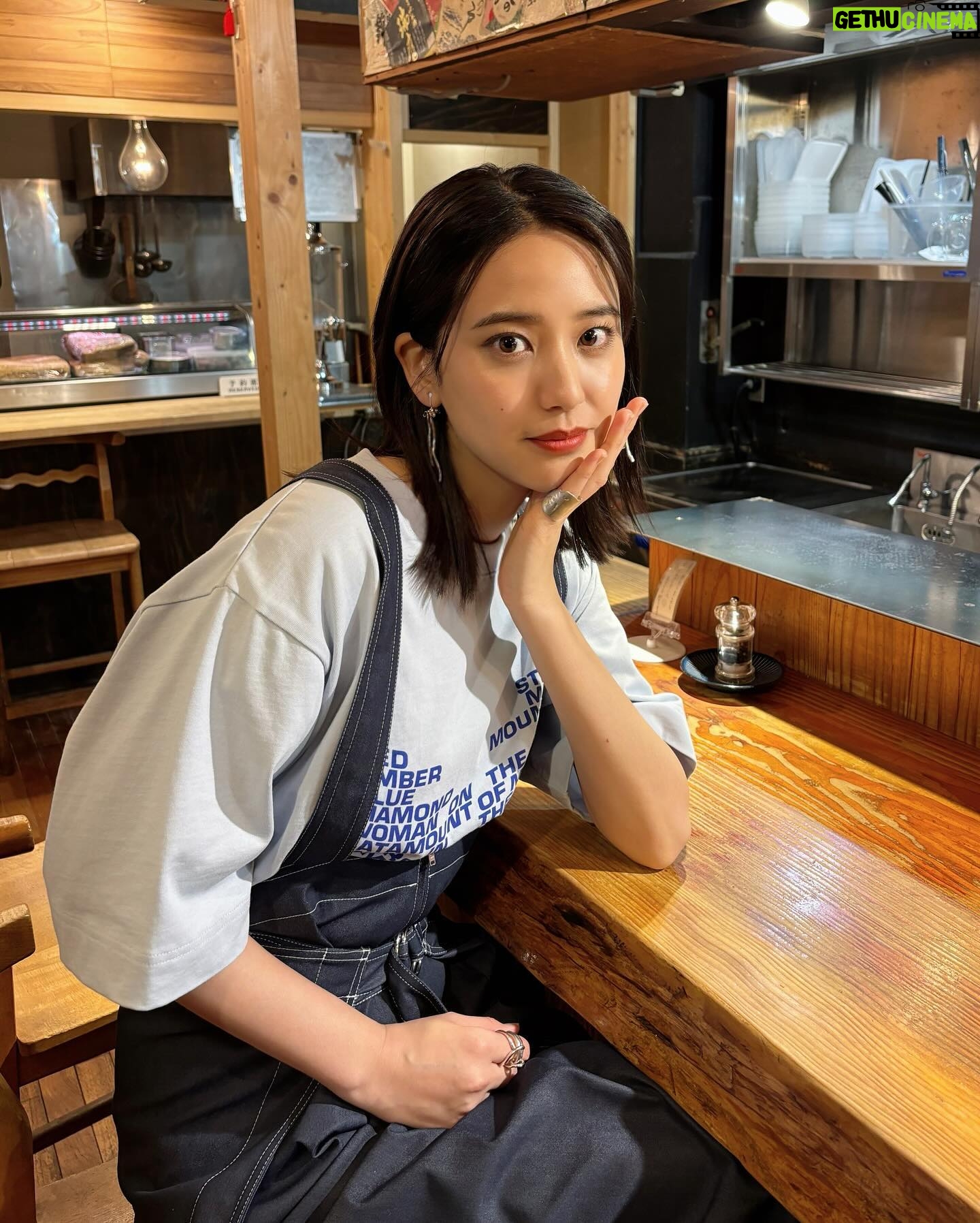 Hirona Yamazaki Instagram - ๐ ใใฎใใณใใปใใใ T-shirt : @baumundpferdgarten pants : @dvec_jp shoes : @camper_japan accessory : @pluiehair @pluietokyo @e.m.__official โโโโโโโโโโโโโโ BS-TBSใใฉใผใกใณใ้ฃในใใ โโโโโโโโโโโโโโ #่กฃ่ฃ