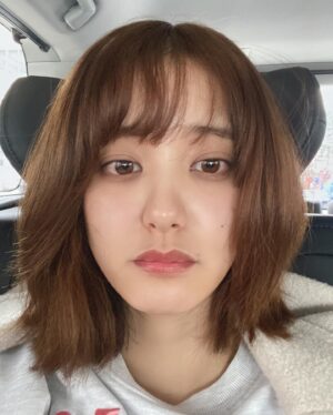 Hirona Yamazaki Instagram - そういえば紘菜ボブになりました。
