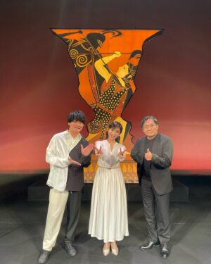 Hitomi Kuroki Instagram - 🏺✨✨

ステージ『ルビンの壺が割れた』は
千秋楽を迎えました。
ご覧くださったあなた、あなた、あなた、ありがとう😊
再演、がんばる！

瞳