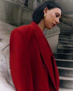 Hivda Zizan Alp Instagram - Fotoğrafçı : Gizem Özçelik  @gizemozcelikk 
Stylist: Ali Arisso @aliarisso 
Make up & Hair: Mesut Özuzun @mesut.ozuzun 
Fotoğraf Asist: Selim Kılıç @theselimklc 
Styling Asist: Gönül Soyçeri @gsyceri 
Make Up & Hair Asist: İrem Baygül @iremmakeupstudio_ 
Teşekkürler, @ph7entertainment , @burcubulutcan ,  @hoteldesartsgalata 🙏