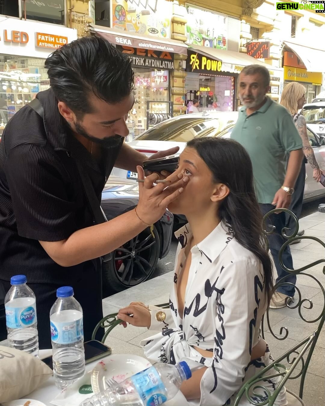 Hivda Zizan Alp - 14.3K Likes - Fotoğraf: Gizem Özçelik @gizemozcelikk
Stylist: Ali Arisso @aliarisso
Make up & Hair: Mesut Özuzun @mesut.ozuzun
Fotoğraf Asist Selim Kılıç @theselimklc
Styling Asist: Gönül Soyçeri @gsyceri
Make Up & Hair Asist: İrem Baygül @iremmakeupstudio_
Mekan: Hotel Des arts @hoteldesartsgalata
Thanks ✨ @burcubulutcan , @ph7entertainment