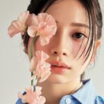 Hiyori Sakurada Instagram – mini5月号発売ちゅーです🪽☁️
