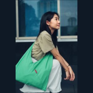 Hoàng Hà Instagram - 🍊

"nếu lúc đó mình đặt lên nhau
nụ hôn đắm đuối như thể lần đầu

nếu lúc đó mình đừng giả vờ
vờ như mọi thứ không làm mình đau ..."

🌦️ "CHÚNG TA CỦA 8 NĂM SAU" ❤️‍🩹 - VTV3

#HoangHaActress #televisiondrama 
#Dương #comingsoon #November