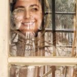 Hoda Zeinolabedin Instagram - از نزديك هم به همون اندازه كه از دور قشنگ هستيم قشنگ باشيم.🥰 📸@mohamadreza_mirzamohamadi🙏🏻🌹