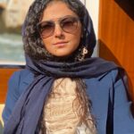 Hoda Zeinolabedin Instagram - همون موقع كه جوكر گفت : "آدم ها تو لحظه آخر نشون ميدن كي هستن" بايد ميفهميديم شعور آدم ها موقع جدايي خيلي مهم تر از جذابيتشون موقع آشناييه…✌🏻