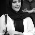 Hoda Zeinolabedin Instagram - نميشود بدون دوست داشتن كسي زنده ماند .. تجربه كهنه ام را باور كنيد ... رومن گاري