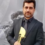 Hoda Zeinolabedin Instagram - جایزه بزرگ هفته منتقدین و جایزه فیپرشی ونیز برای «زالاوا» فیلم‌ سینمایی «زالاوا» به کارگردانی ارسلان امیری برنده جایزه بزرگ بهترین فیلم در اختتامیه سی و‌ ششمین دوره هفته منتقدین ونیز شد. در بیانیه داوران آمده است: «هیئت داوران تحت تاثیر توانایی استادانه کارگردان در خلق اولین اثر سینمایی خود قرار گرفت. کارگردان، ماهرانه با بهره گیری از احساسات متفاوتی در فیلم پیام قدرتمندی در تقابل با جهل و خرافه گرایی را به تماشاگر می رساند که در این روزهای خاص از اهمیت ویژه ای برخوردار است.» همچنین در اختتامیه، جایزه فیپرشی توسط فدراسیون بین المللی منتقدان از میان تمامی آثار ارائه شده به هر چهار بخش هشتاد و هفتمین دوره فستیوال فیلم ونیز به فیلم‌های زالاوا در بخش هفته منتقدین و و یک فیلم فرانسوی در بخش اصلی اهدا شد.