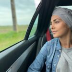 Hoda Zeinolabedin Instagram - تولد واژه اى است در پى معنا شدن مفهومى است در تب و تاب رسيدن تولد گاه بهانه اى است براى دلتنگ خود شدن ، شانه است براى جستجوى خويش.. ممنون از تبريكاي پُر مهرتان ❤️✌🏻