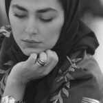 Hoda Zeinolabedin Instagram - اگر مي بايست از نو زندگي كنم، چيزي را تغيير نمي دادم، تنها چشمانم را كمي بيشتر باز ميكردم . 🤍👌🏼