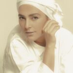 Hoda Zeinolabedin Instagram - صداي رفتار آدم ها انقدر برام بلنده كه ديگه صداي حرفاشون رو نميشنوم… @keyvanfard 🙏🏻😍