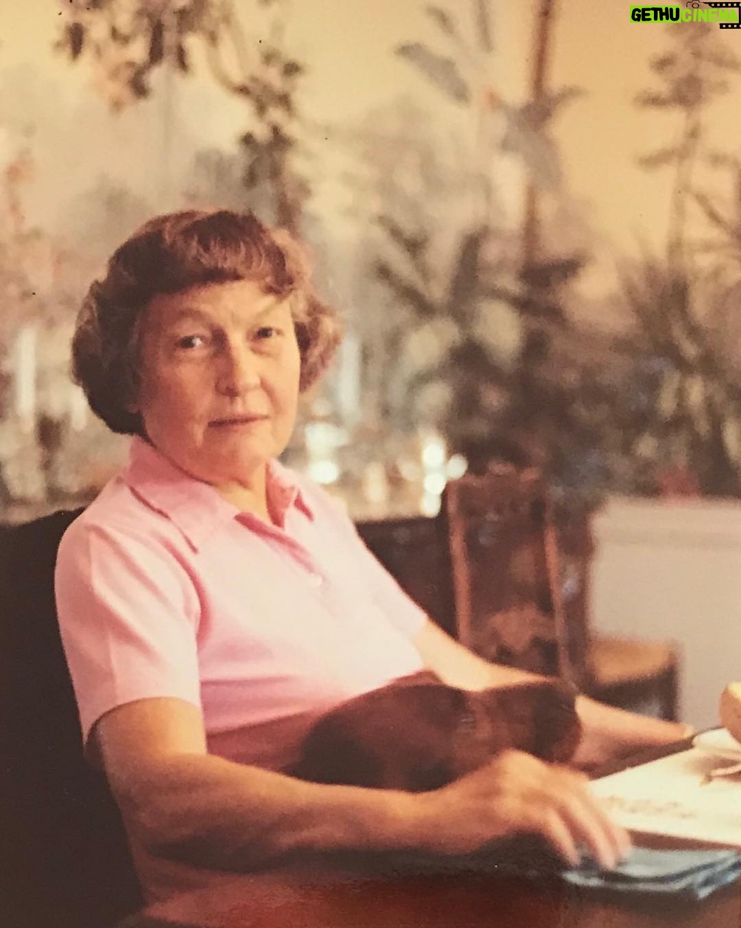 Holland Taylor Instagram - Years after I researched and wrote my play about Ann Willis Richards, I realized my response to her was really kin to my beloved Aunt Louise Taylor Clothier, who was, like Ann, the most adored person in a far reaching clan of family, friends and admirers. Aunt Louise, also like Ann, died at 73, suddenly and shockingly to all who wanted them both to live forever. They share steady gazes strikingly similar, as I see it. They both always did the “next” right thing. They both were funny, warm, and saw who needed what, when others didn’t notice. They were on the side of the Angels in all things, and now, they rest with them. I hope they watch us still, and know how much they made our lives golden.