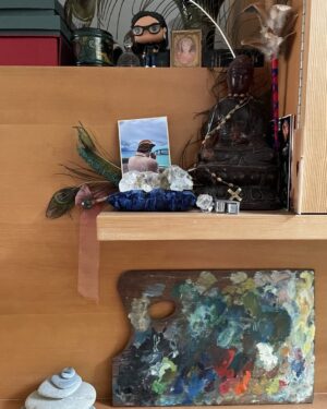 Holland Taylor Instagram - Shrine, of sorts.