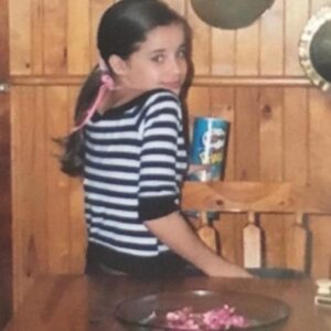 Holly Earl Instagram - Sneaking off to eat since ‘92 🍿#throwback