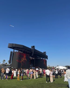 Holly Earl Instagram - Coachella over and out ☀️