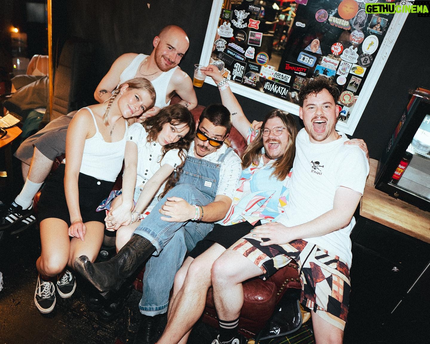 Holly Humberstone Instagram - ✨✨✨Suuuuch a perfect 1st show in Nashville ❤️🩹❤️🩹 see u tonight DC doors are 6:30 get down here early for @carolades !!!!!!