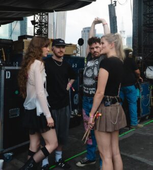 Holly Humberstone Instagram - Gorgeous to be back in USA with my faves playing shows 💟💟 here’s some piccys from @shakykneesfest & @lovinlifemusicfest  this weekend ! Thanks for the best times xxxx