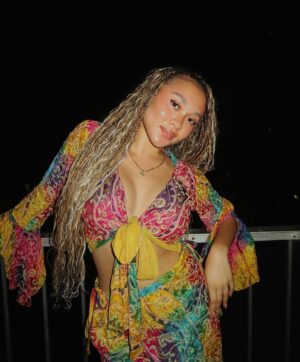 Honey Robinson Instagram - 