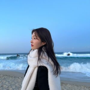 Hong Bi-ra Instagram - #happynewyear #2023

2022 정말 행복하고, 감사했습니다. 
다가오는 2023년에는 더더 좋은 모습 행복한 모습 
마구마구 보여드릴 수 있도록 쉬지않고 노력하겠습니다🙏🏻

새해 복 많이 받으세요🐰🎊
건강하고 행복해요 우리💓