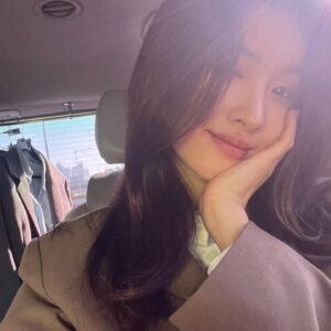Hong Bi-ra Instagram - #happynewyear #2023

2022 정말 행복하고, 감사했습니다. 
다가오는 2023년에는 더더 좋은 모습 행복한 모습 
마구마구 보여드릴 수 있도록 쉬지않고 노력하겠습니다🙏🏻

새해 복 많이 받으세요🐰🎊
건강하고 행복해요 우리💓