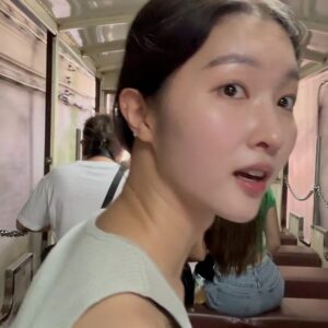 Hong Bi-ra Instagram - 칙칙폭폭🚞💨💨😜