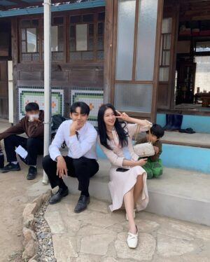 Hong Bi-ra Instagram - 떠나보내기 싫은 조우리마을 비하인드🏡💕🥹