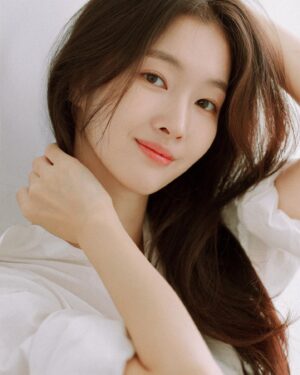 Hong Bi-ra Instagram - 🤍✨