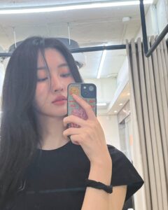 Actress Hong Bi-ra HD Instagram Photos and Wallpapers February 2023