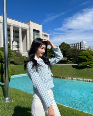 Hong Bi-ra Instagram - 오빠 데리러 갔던 날😎🚗☀️
#나쁜엄마