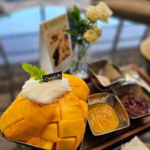 Hong Eun-hee Instagram - 부산 여행 ing...