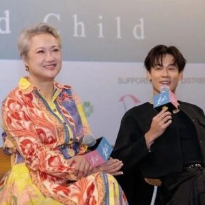 Hong Huifang Instagram - Movie press conference of 《A Good Child》 ,where i will take on the role of a dementia ailed mother of a drag queen. The movie is helmed by director Ong Kuo Sin @burger_gs, Looking forward to the shoot!
电影 《好孩子》开镜记者招待会，我将与导演王國燊 @burger_gs 攜手合作的一部新作品，在電影中飾演一名變裝皇后的母親，且患有失智症, 我為此作品做了很多功課，希望能呈現給觀眾最真實的演出。
#AGoodChildMovie #好孩子
Accounts:
@byleftproductions (Production)
@cloverfilmssg (Production)
@goldenvillagepictures (Theatrical
Partner)
@burger_gs (Director)
@richiekrq
@honghuifang
@luszeming
@charliegoh13
@_ cherylchou.
@the_celebrityagency @catwalktaiwan