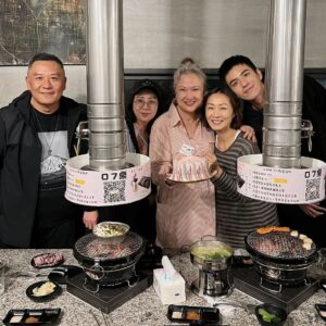 Hong Huifang Instagram - 谢谢大家满满的爱与祝福，谢谢在金门拍摄的这些日子大家对我的照顾，感恩❤️❤️
#不如海邊吹吹風 
@ryan_chieh @chang859 @carolcheng1971 @imcharleslin 
@a.rose1110 @jacktoo0524 
@catwalktaiwan @the_celebrityagency