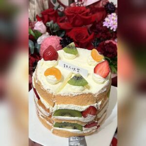 Hong Huifang Instagram - 谢谢大家满满的爱与祝福，谢谢在金门拍摄的这些日子大家对我的照顾，感恩❤️❤️
#不如海邊吹吹風 
@ryan_chieh @chang859 @carolcheng1971 @imcharleslin 
@a.rose1110 @jacktoo0524 
@catwalktaiwan @the_celebrityagency
