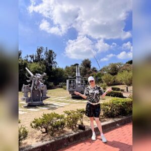 Hong Huifang Instagram - 放假没开工，趴趴走的一天！
#樂遊金門 
#不如海邊吹吹風
#大队休假的一天