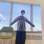 Honoka Matsumoto Instagram - ☺️🩶 #松本穂香 #ミワさんなりすます #初回放送まであと1週間