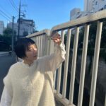 Honoka Matsumoto Instagram – .
取材の合間の松本👢

大の字ポーズ？のサービスをいただいたので
あわせてどうぞ。

#笑いのカイブツ 
#松本穂香