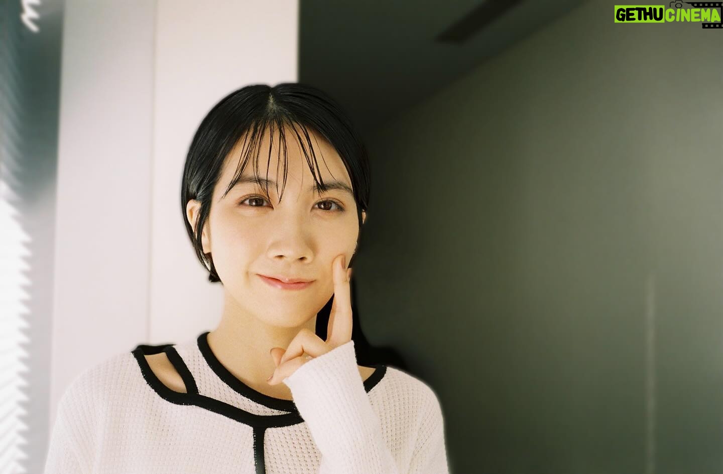Honoka Matsumoto Instagram - . #自転しながら公転する 第1話 ご覧いただきありがとうございました! TVerでもご覧いただけますのでぜひ🌀🌀 今夜7:00からは #世界一受けたい授業 2時間SPに出演します! そして、、 #私が撮りたかった女優展 vol.5 に参加させていただきます! 松本は三森いこさん(@iko_mimori )に撮っていただきました📸 写真集#私が撮りたかった女優展2023 も発売します📕 本日から先行予約も始まりました。 先行予約特典もあるので、ぜひこちらからチェックお願いいたします↓↓ @actress_ex