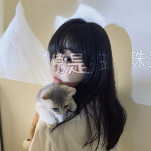 Hu Yixuan Instagram - -
#再见2020 🐱