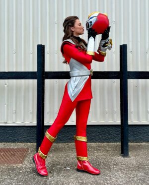Hunter Deno Instagram - Couldn’t be red without pink 🫶🏻 I hope everyone who’s watched Cosmic Fury knows how much this means to me, even if you didn’t. The honor of being the first full season female red ranger… I have no words for that 🥹🥹 if only little me knew what the future held for her. Thank you @pookina @beccabarnescats and @alwynagain for trusting me with such a precious story line ❤️ I miss it everyday