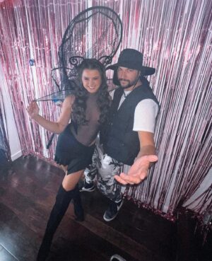 Hunter Deno Instagram - Happy Halloween from me and my favorite people 🦋